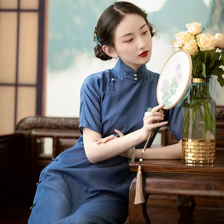 New 2025 Vintage Loose Qi Pao Elegant Women Traditional Cheongsam Dress Folk Style Traditional Chinese Qipao Elegant Party Dress
New 2025 Vintage Loose Qi Pao Elegant Women Traditional Cheongsam Dress Folk Style Traditional Chinese Qipao Elegant Party Dress