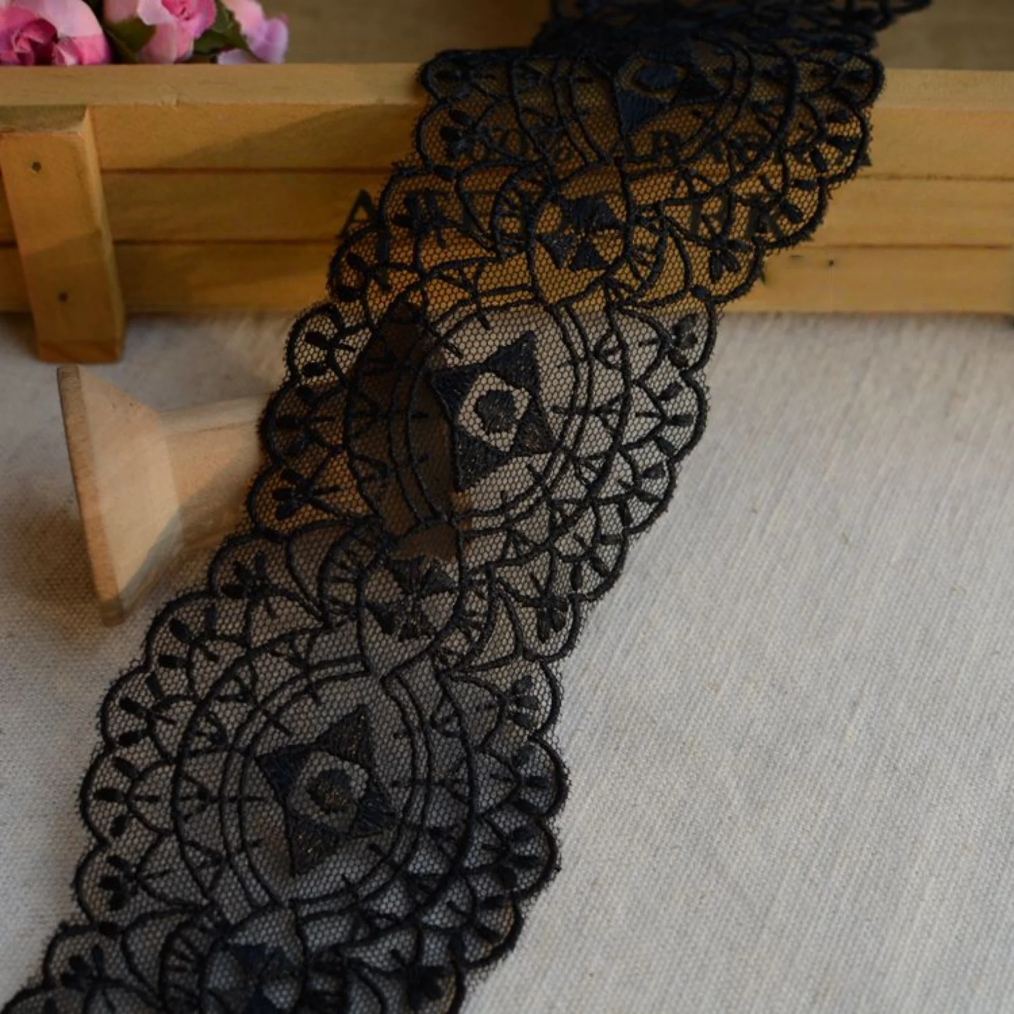 2 ярда, ширина 2,36 дюйма, черная кружевная отделка, кружево с цветочной вышивкой, кружевная отделка с цветочным узором для фаты, кружево с зубчатой отделкой
2 ярда, ширина 2,36 дюйма, черная кружевная отделка, кружево с цветочной вышивкой, кружевная отделка с цветочным узором для фаты, кружево с зубчатой отделкой