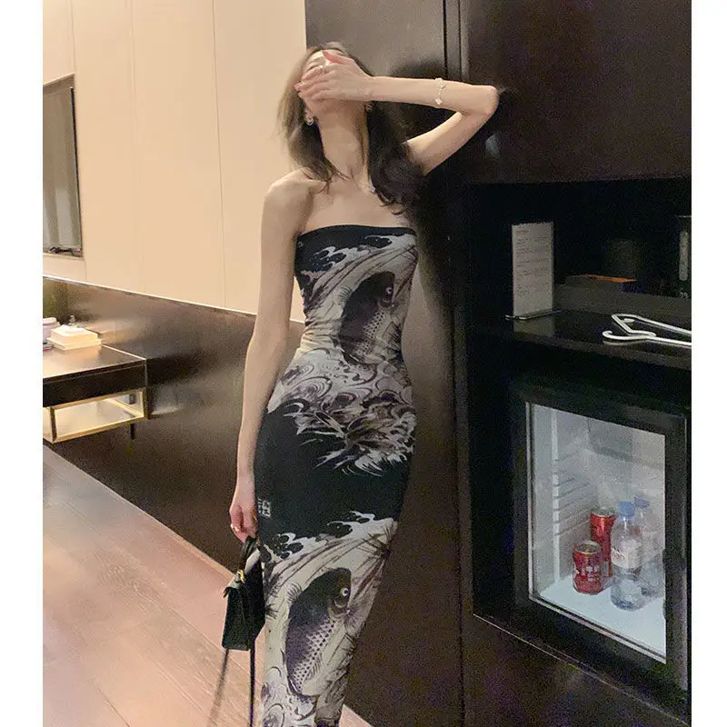 Spring and Summer Design Sense Big Fish and Begonia Light Luxury Slimming Sexy Strapless Bra Dress
Spring and Summer Design Sense Big Fish and Begonia Light Luxury Slimming Sexy Strapless Bra Dress