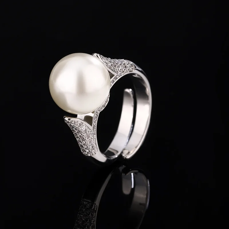New style jewelry, copper plated with platinum, pearl ring, simple and elegant women's ring, 12mm
New style jewelry, copper plated with platinum, pearl ring, simple and elegant women's ring, 12mm