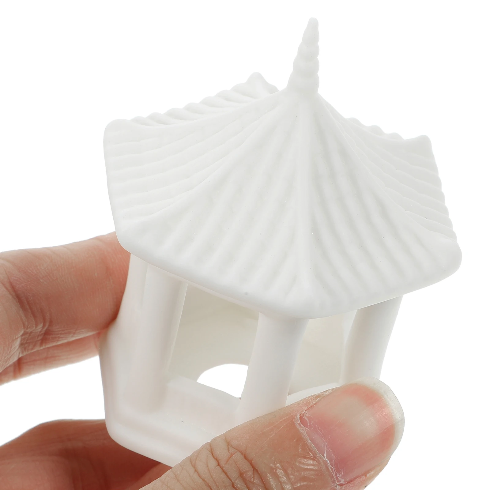 Hexagonal Pavilion Figurine White Ceramic Zen Garden Accessories Aquarium Fish Tank Decor 6cm Size Outdoor nament Miniature
Hexagonal Pavilion Figurine White Ceramic Zen Garden Accessories Aquarium Fish Tank Decor 6cm Size Outdoor nament Miniature