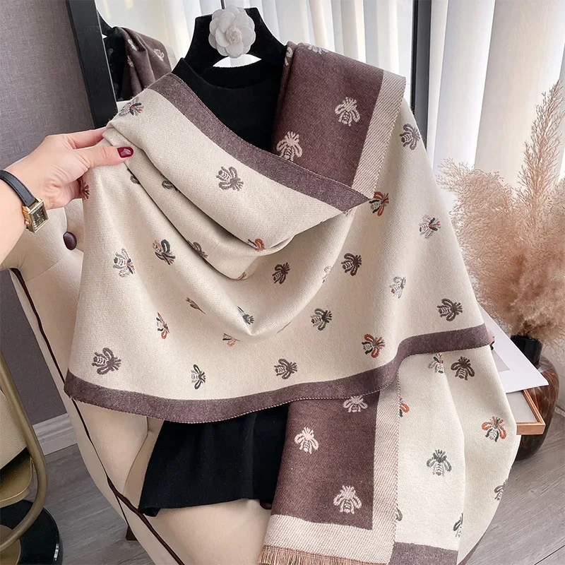 Luxury Warm Poncho Cashmere Winter Women Scarf Bee Shawl Wraps Female Thick Pashmina Blanket Bufanda Travel Echarpe 2025
Luxury Warm Poncho Cashmere Winter Women Scarf Bee Shawl Wraps Female Thick Pashmina Blanket Bufanda Travel Echarpe 2025