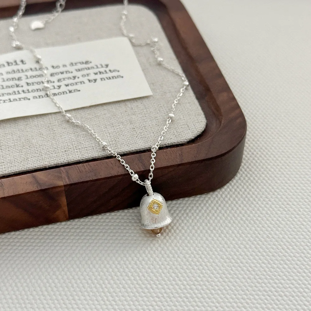 2025 New S925 Silver Necklace Vintage Bell Color blocked Luxury High end Clavicle Chain INS Style Daily Jewelry Gift
2025 New S925 Silver Necklace Vintage Bell Color blocked Luxury High end Clavicle Chain INS Style Daily Jewelry Gift