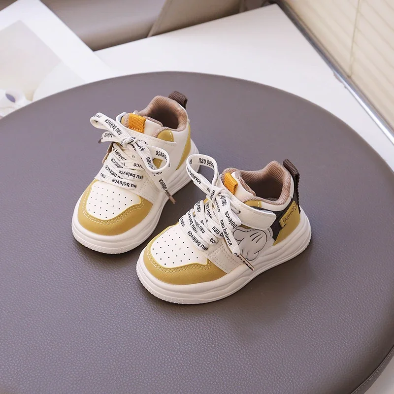 2025 Autumn Kids Casual Shoes Breathable Soft Sole Children Sports Shoes Non-slip Handsome Students Basketball Shoes Non-slip
2025 Autumn Kids Casual Shoes Breathable Soft Sole Children Sports Shoes Non-slip Handsome Students Basketball Shoes Non-slip