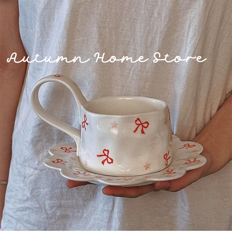 Korean Same Underglaze Hand-painted Floral Coffee Cup Plate Mug Couple Gift Cup Ceramic Mug
Korean Same Underglaze Hand-painted Floral Coffee Cup Plate Mug Couple Gift Cup Ceramic Mug