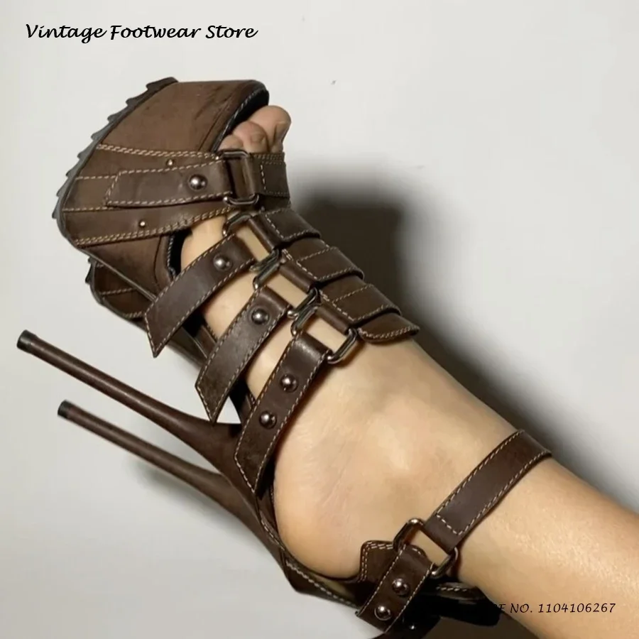 Сандалии на платформе с пряжками и шипами, летние туфли в стиле панк, увеличивающие рост, женские трендовые туфли на тонком высоком каблуке с круглым носком
Сандалии на платформе с пряжками и шипами, летние туфли в стиле панк, увеличивающие рост, женские трендовые туфли на тонком высоком каблуке с круглым носком