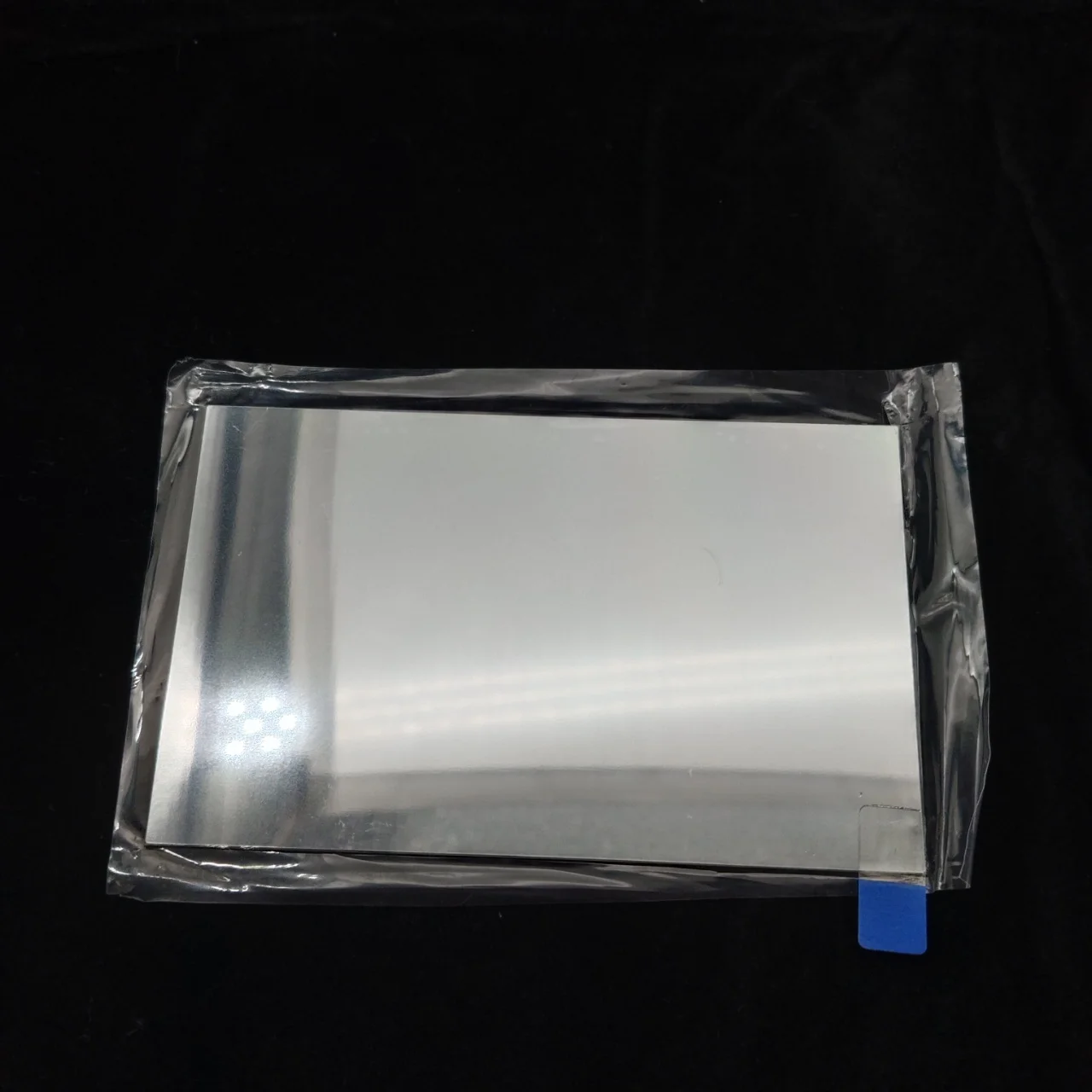 Premium Thermal-Isolating Polarizer Glass 96x601mm Glass Replacement Repair Parts for 4 Inch LCD Mini LED Projector Accessory
Premium Thermal-Isolating Polarizer Glass 96x601mm Glass Replacement Repair Parts for 4 Inch LCD Mini LED Projector Accessory