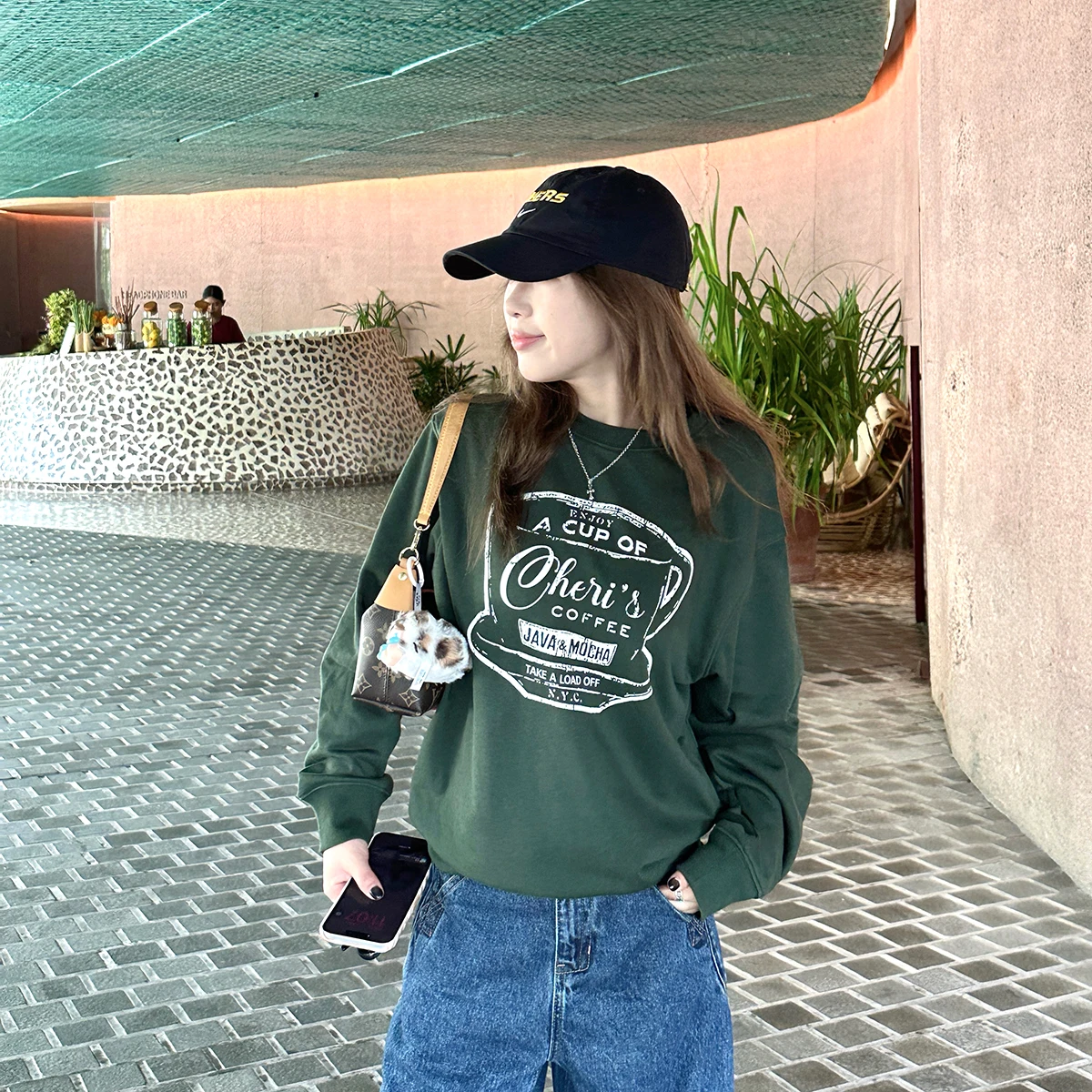 Loose Fit American Retro Print round Neck Sweatshirt Women's Spring Top Coffee Vitality Hoodie Comfortable Cotton Long Sleeve...
Loose Fit American Retro Print round Neck Sweatshirt Women's Spring Top Coffee Vitality Hoodie Comfortable Cotton Long Sleeve...