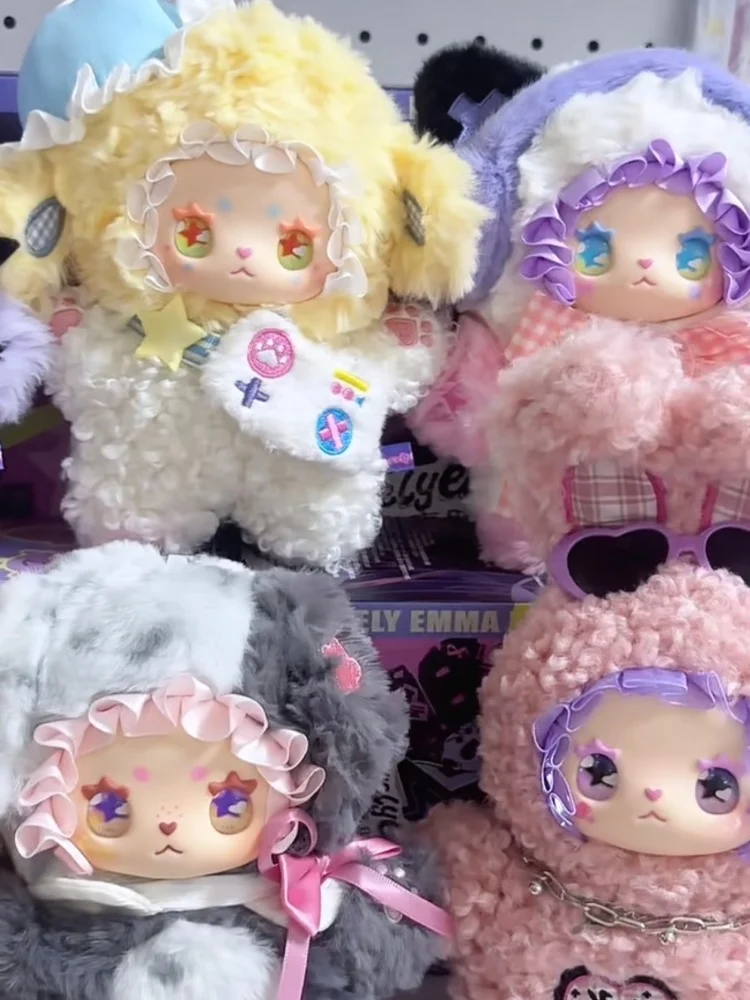 Прекрасный Emma Punk Era Series слепая коробка милая кукла виниловый кулон с лицом брелок Kawaii Декор Коллекционный подарок для девочек модная игрушка
Прекрасный Emma Punk Era Series слепая коробка милая кукла виниловый кулон с лицом брелок Kawaii Декор Коллекционный подарок для девочек модная игрушка