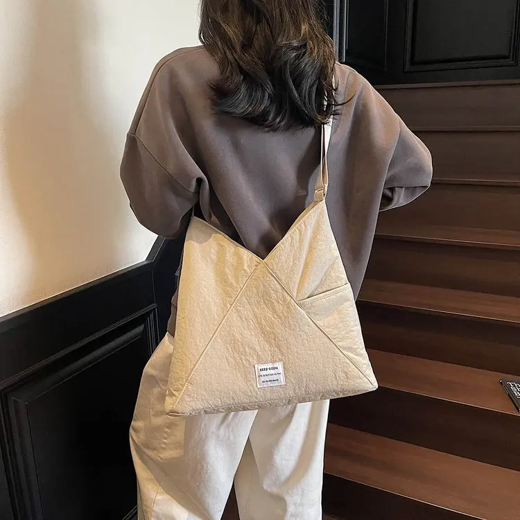 New Canvas Bucket Bag Women's Large-capacity Tote Dumpling Bag Class Commute Solid Color One Shoulder Crossbody
New Canvas Bucket Bag Women's Large-capacity Tote Dumpling Bag Class Commute Solid Color One Shoulder Crossbody