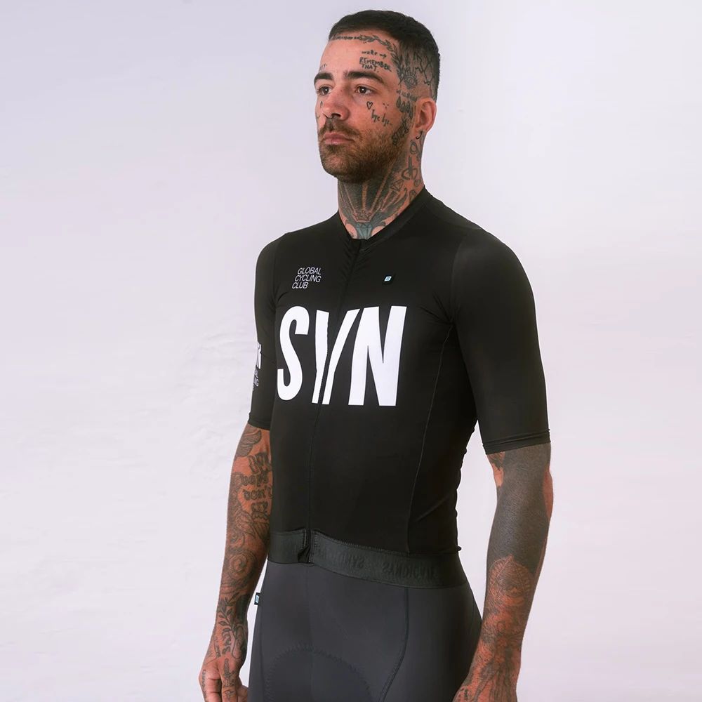Maillot Ciclismo Hombre SYN мужской велосипедный трикотаж с короткими рукавами высокого качества Pro Team велосипедный трикотаж MTB дорожная одежда для велосипеда
Maillot Ciclismo Hombre SYN мужской велосипедный трикотаж с короткими рукавами высокого качества Pro Team велосипедный трикотаж MTB дорожная одежда для велосипеда