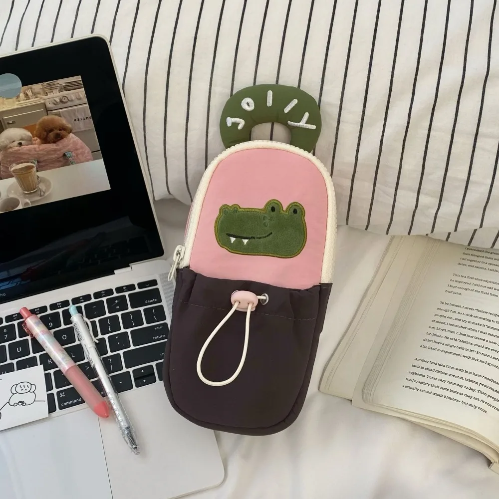 Cute Animal Pen Bag Handheld Large Capacity Pencil Case Cartoon Gift Stationery Bag Students Supplies
Cute Animal Pen Bag Handheld Large Capacity Pencil Case Cartoon Gift Stationery Bag Students Supplies