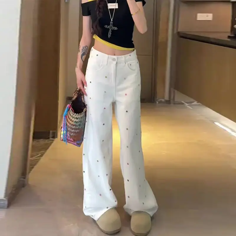 High Waist Slimming Floral Embroidery Straight Leg Jeans Women's Fashion 2026 Autumn New Style Wide Leg Casual Cotton Denim
High Waist Slimming Floral Embroidery Straight Leg Jeans Women's Fashion 2026 Autumn New Style Wide Leg Casual Cotton Denim
