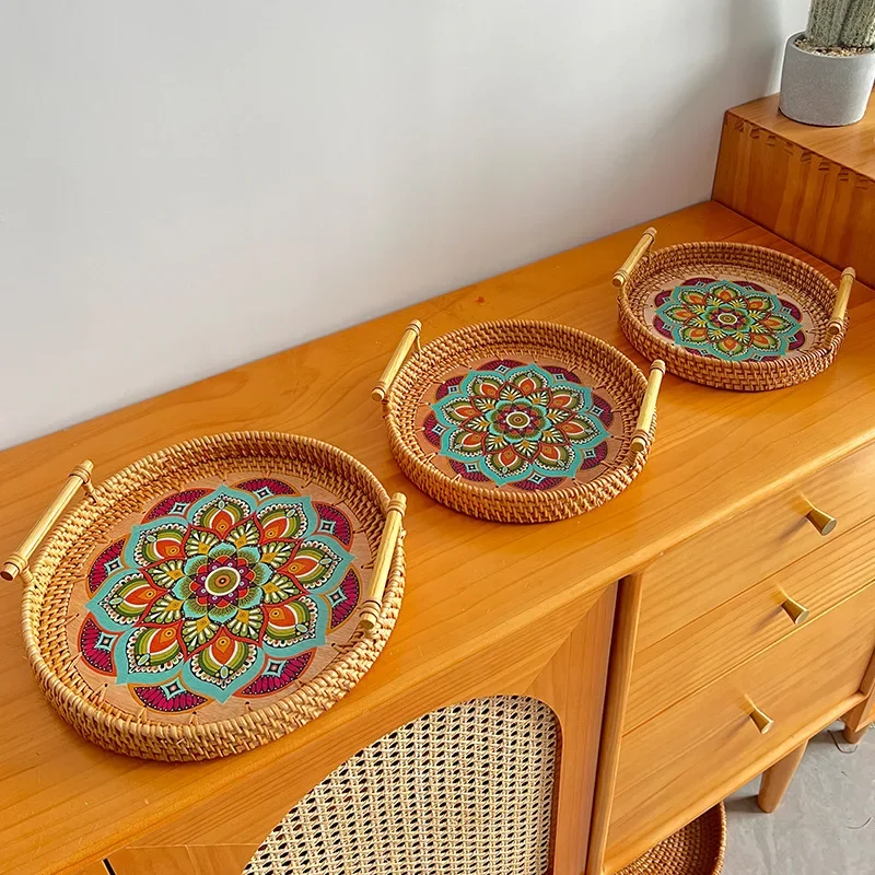 Vine Woven Handmade Creative Colorful Printed Picnic Decoration Ornaments Circular Breakfast Tray
Vine Woven Handmade Creative Colorful Printed Picnic Decoration Ornaments Circular Breakfast Tray