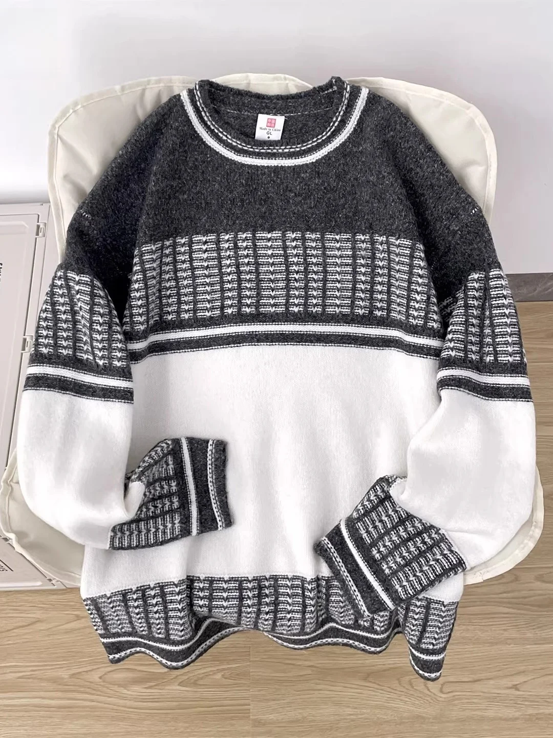 Retro Color Blo Knitted Sweater Loose Fit ex Winter Casual Sle Couple's Sweater Warm Long Sve round Ne Sweater
Retro Color Blo Knitted Sweater Loose Fit ex Winter Casual Sle Couple's Sweater Warm Long Sve round Ne Sweater