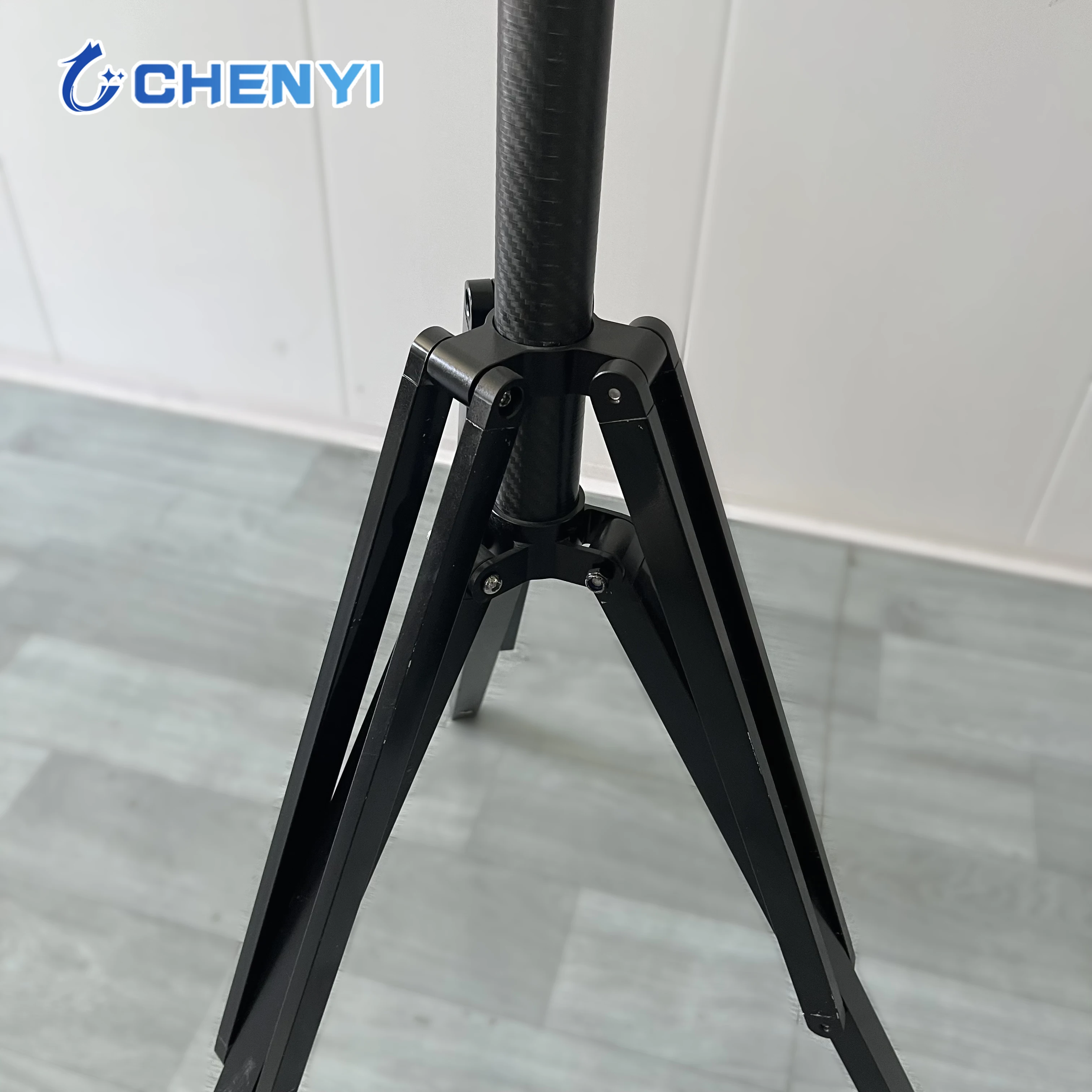 High Quality Carbon Fiber Security Camera Tripod High-Value Telescopic Pole