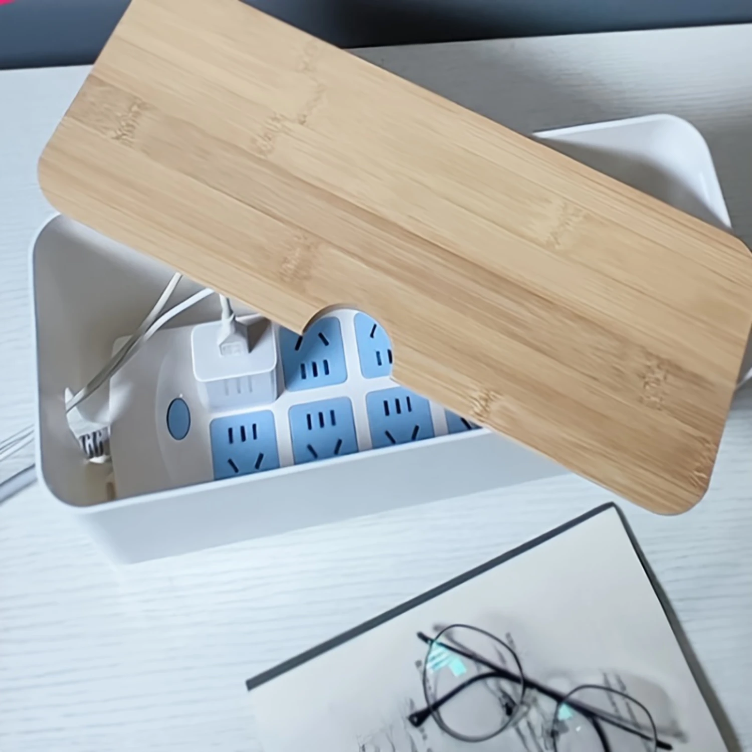 kitchen cabinet power cord box, dust-proof, heat dissipation, and resistant box, essential for a clean kitchen and
kitchen cabinet power cord box, dust-proof, heat dissipation, and resistant box, essential for a clean kitchen and