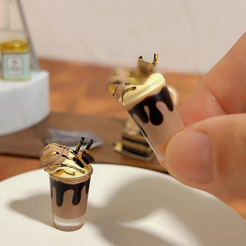 1/12 Dollhouse Miniature Accessories Decoration Mini Hazelnut Cocoa Ice Mocha Cup Drink Model Toy Summer Beverage Ornaments
1/12 Dollhouse Miniature Accessories Decoration Mini Hazelnut Cocoa Ice Mocha Cup Drink Model Toy Summer Beverage Ornaments
