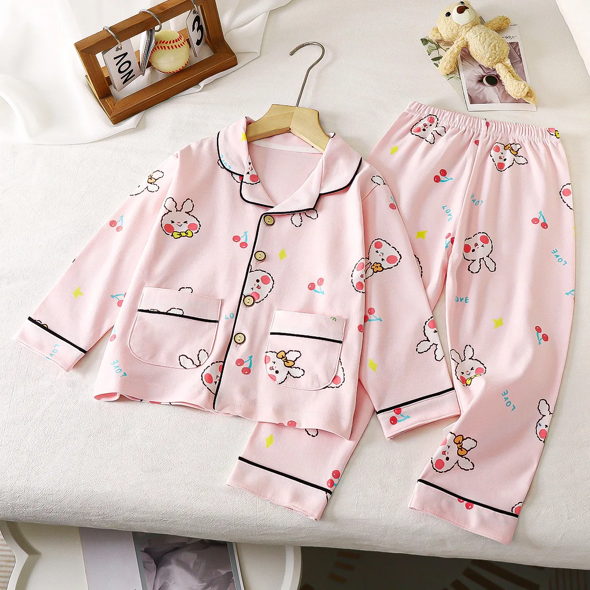 Children's Spring Soft Cotton Pajamas Sets Boys Girls Cute Cartoon Print Long Sleeve Lapel Sleepwear Baby Casual Loose Homewear
Children's Spring Soft Cotton Pajamas Sets Boys Girls Cute Cartoon Print Long Sleeve Lapel Sleepwear Baby Casual Loose Homewear