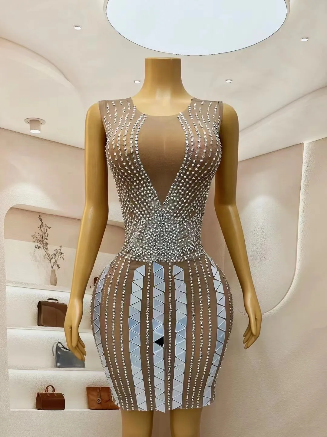 Women Sexy High Strecth Mesh Shiny Rhinestone Sequin Dress Nightclub Stage Performance Costume Birthday Party Evening Dresses
Women Sexy High Strecth Mesh Shiny Rhinestone Sequin Dress Nightclub Stage Performance Costume Birthday Party Evening Dresses