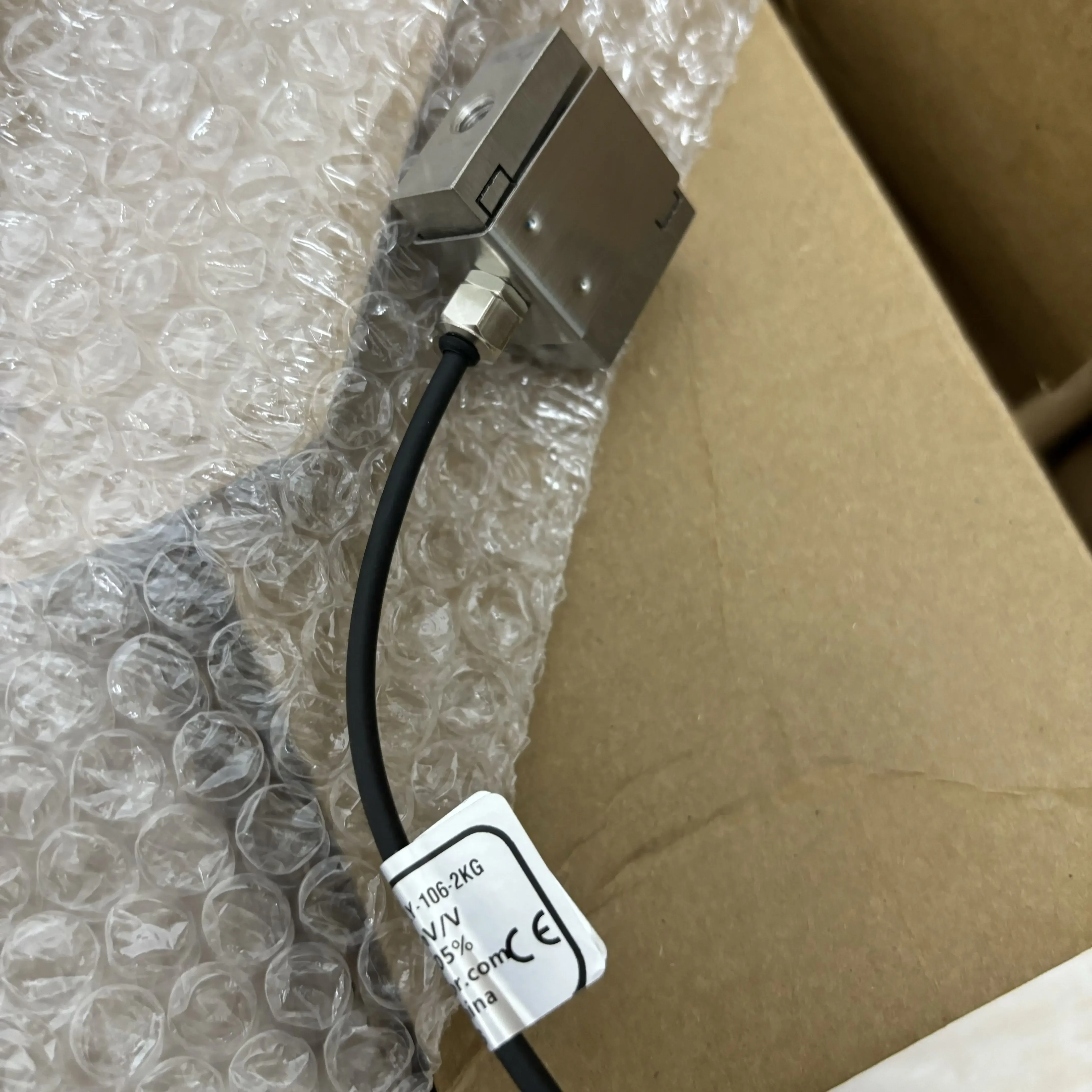 In stock DYLY-106 2kg tension and compression s type load cell weight sensor pressure weighing sensor LCLY-B06
In stock DYLY-106 2kg tension and compression s type load cell weight sensor pressure weighing sensor LCLY-B06