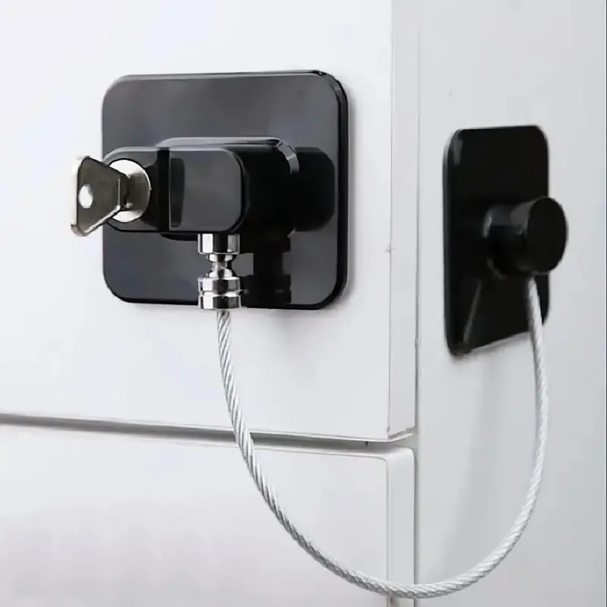 Punch-Free Child Safety Lock Easy Install Refrigerator Stoper for Windows & Sliding Doors Child Protection Buckle Lock
Punch-Free Child Safety Lock Easy Install Refrigerator Stoper for Windows & Sliding Doors Child Protection Buckle Lock