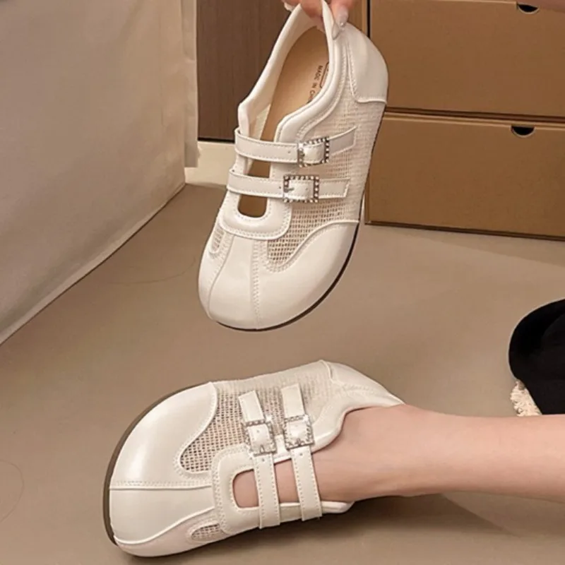 Round Closed Toe Women's Breathable Double Buckle Strap Solid Color Sneakers Women Spring and Autumn Low Top Vulcanized Shoes
Round Closed Toe Women's Breathable Double Buckle Strap Solid Color Sneakers Women Spring and Autumn Low Top Vulcanized Shoes