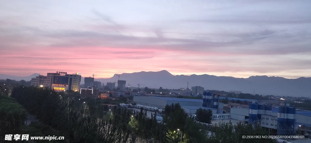 4 шт., 78 мм, раллийные резиновые шины, набор ободов колес, совместимый с внедорожным радиоуправляемым автомобилем HPI WR8
4 шт., 78 мм, раллийные резиновые шины, набор ободов колес, совместимый с внедорожным радиоуправляемым автомобилем HPI WR8