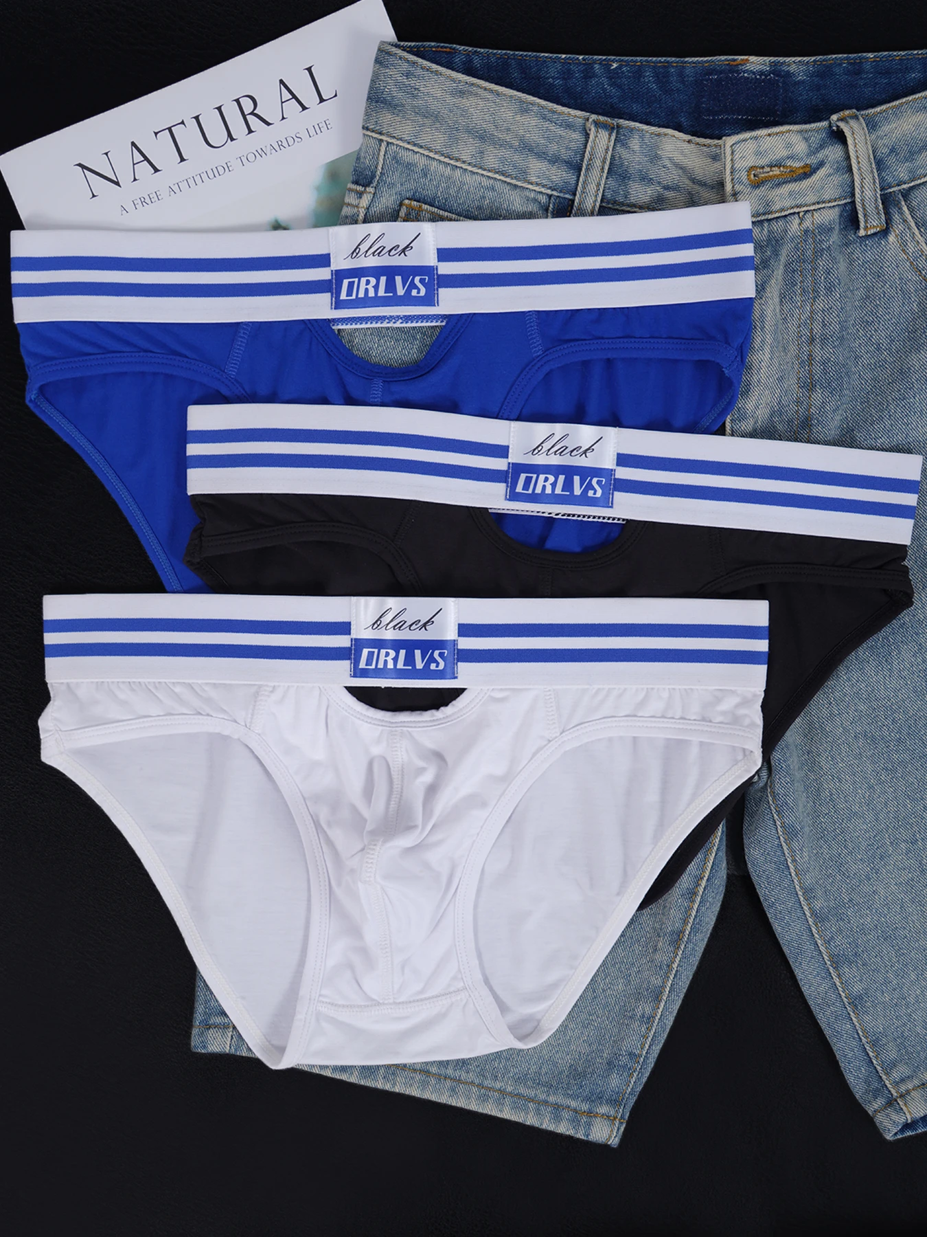 3 PCS Men's Modal Briefs U Convex Pouch Hollow Out Striped Elastic Waistband Soft Breathable Fashion Underwear
3 PCS Men's Modal Briefs U Convex Pouch Hollow Out Striped Elastic Waistband Soft Breathable Fashion Underwear