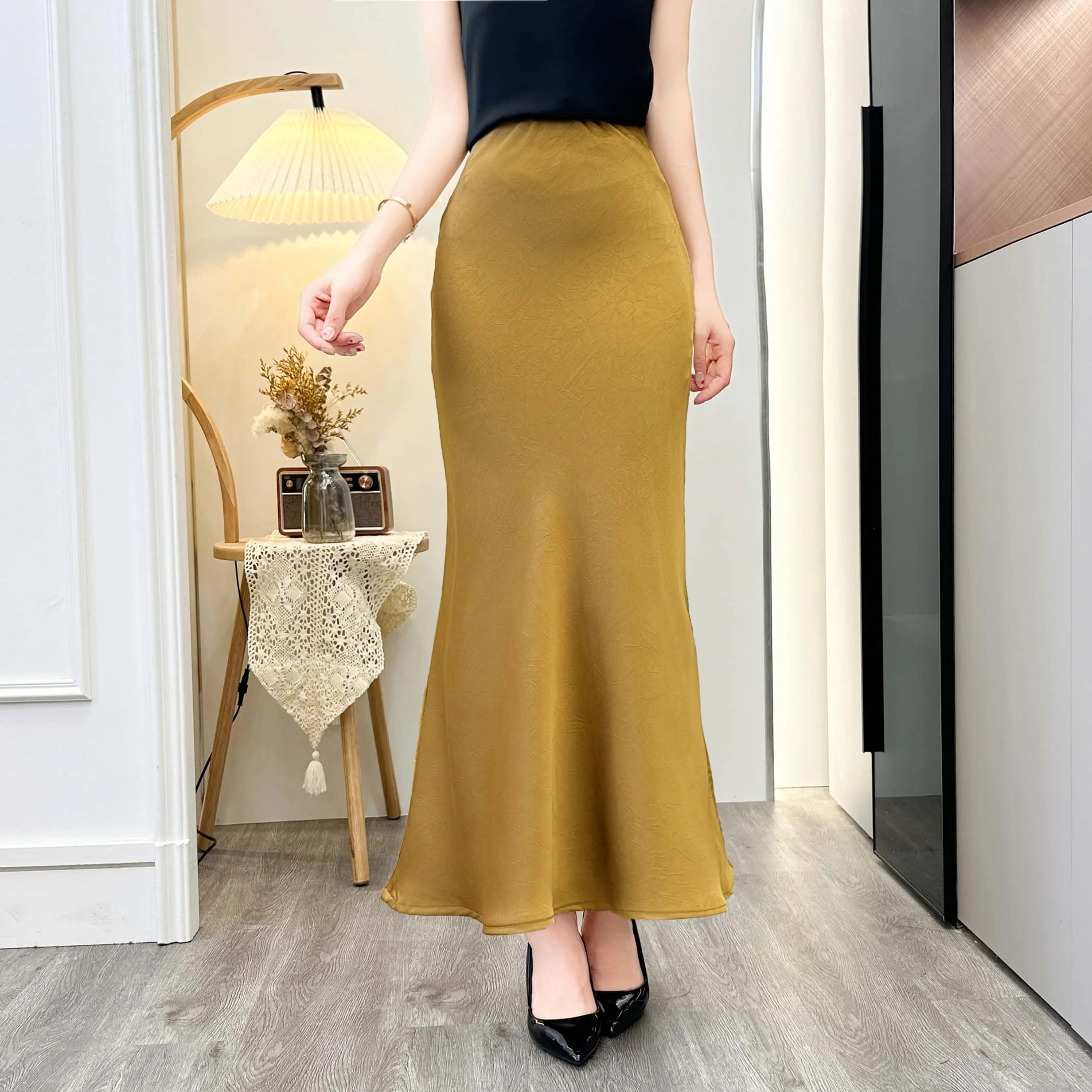 Black a-line pleated skirt women's spring and autumn 2025 new small slim slim long hip fishtail skirt
Black a-line pleated skirt women's spring and autumn 2025 new small slim slim long hip fishtail skirt