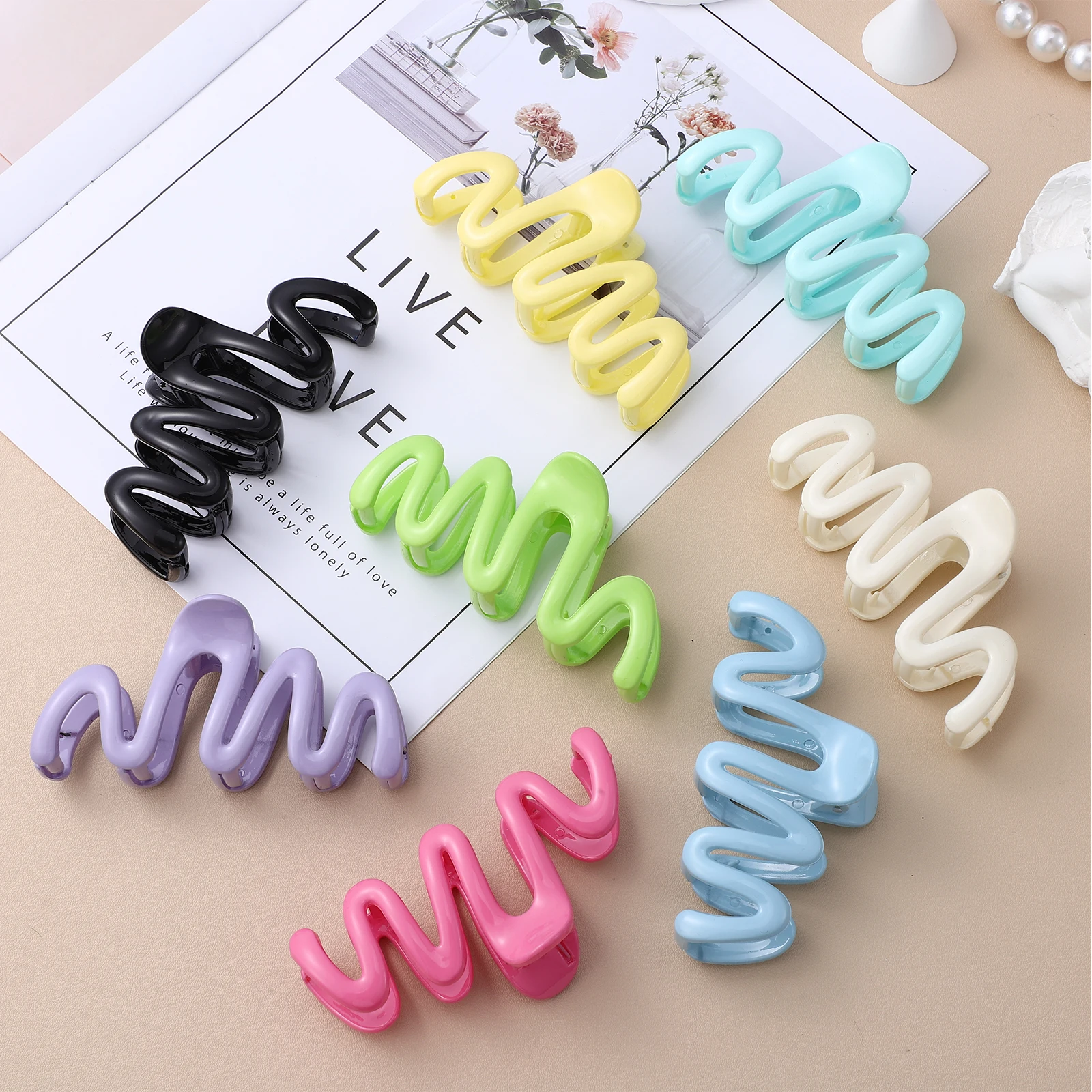 8 pcs Wavy Hair Clips Claw Accessories for Women Girls Thick Thin Hair Styling Black Yellow Blue Green Red White
8 pcs Wavy Hair Clips Claw Accessories for Women Girls Thick Thin Hair Styling Black Yellow Blue Green Red White