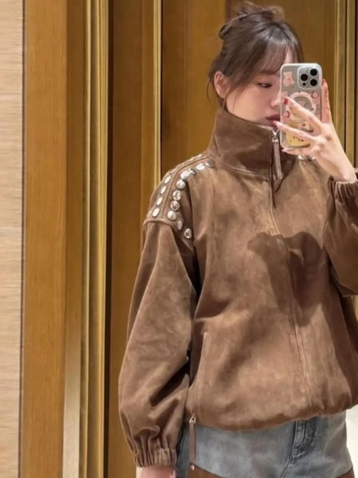 Spring/Fall Women Hign Neck Long Sleeve Rivet Solid Jacket Zipper Pocket Loose Casual Fashion Coat
Spring/Fall Women Hign Neck Long Sleeve Rivet Solid Jacket Zipper Pocket Loose Casual Fashion Coat 