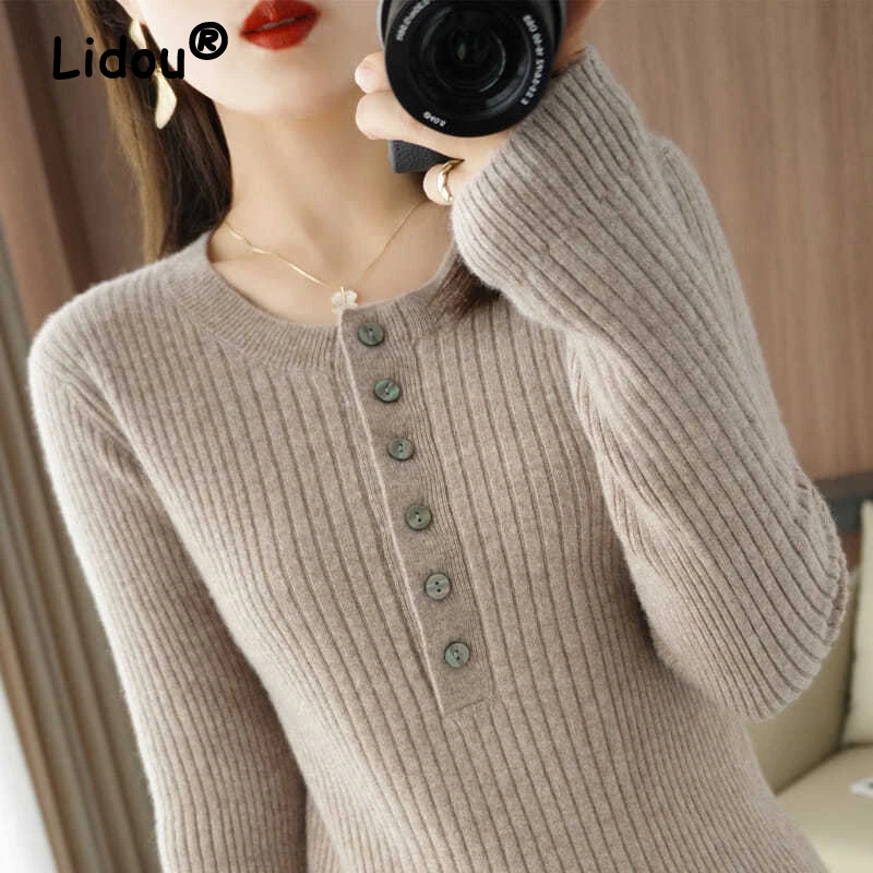 Simple Korean Style Thicken Warm All Match Basic Knitted Sweater Women Casual Buttons Solid Slim Long Sleeve Top Female Clothing
Simple Korean Style Thicken Warm All Match Basic Knitted Sweater Women Casual Buttons Solid Slim Long Sleeve Top Female Clothing