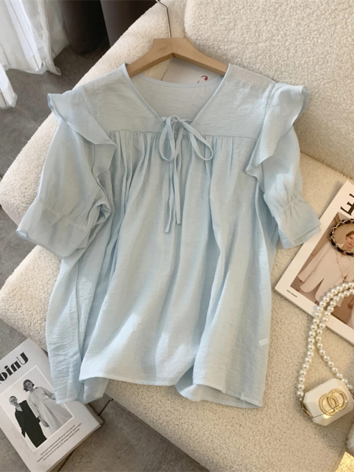 Elegant V-Neck Tunic Shirt Women's Summer Fashion Floral Lace Trim Belted Chiffon Top Slimming Short Sleeve Knitted Dress
Elegant V-Neck Tunic Shirt Women's Summer Fashion Floral Lace Trim Belted Chiffon Top Slimming Short Sleeve Knitted Dress