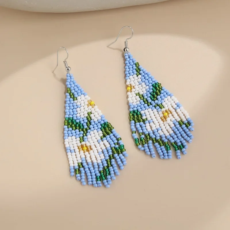 Beaded earrings Flowers Design Originality Geometry Colour Hand knitting Bohemia Alloy Fashion Female Simple Rice bead earrings
Beaded earrings Flowers Design Originality Geometry Colour Hand knitting Bohemia Alloy Fashion Female Simple Rice bead earrings