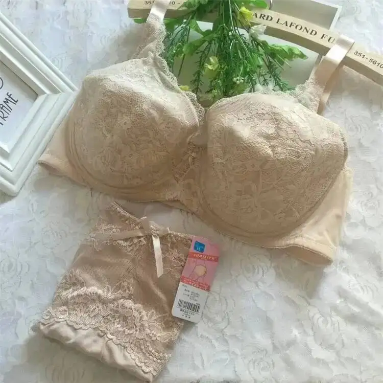 34 36 38 40 42 44 46 48 Женское нижнее белье Push Up Кружевной бюстгальтер и трусики Комплект нижнего белья B C D D F G H Полный комплект сексуального бюстгальтера
34 36 38 40 42 44 46 48 Женское нижнее белье Push Up Кружевной бюстгальтер и трусики Комплект нижнего белья B C D D F G H Полный комплект сексуального бюстгальтера