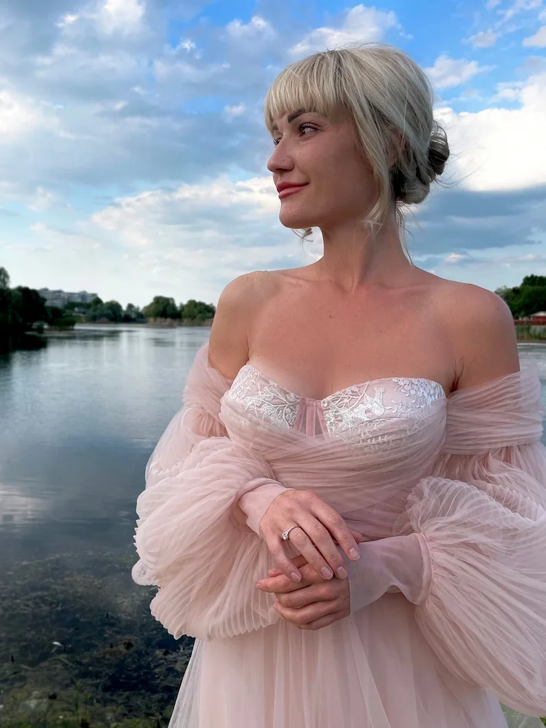 Customized Soft Pink Dress With Long Trailing Fluffy Chiffon Dress Bubble Sleeve Dress Wedding Dress Ball Dress Pink Photo Dress
Customized Soft Pink Dress With Long Trailing Fluffy Chiffon Dress Bubble Sleeve Dress Wedding Dress Ball Dress Pink Photo Dress