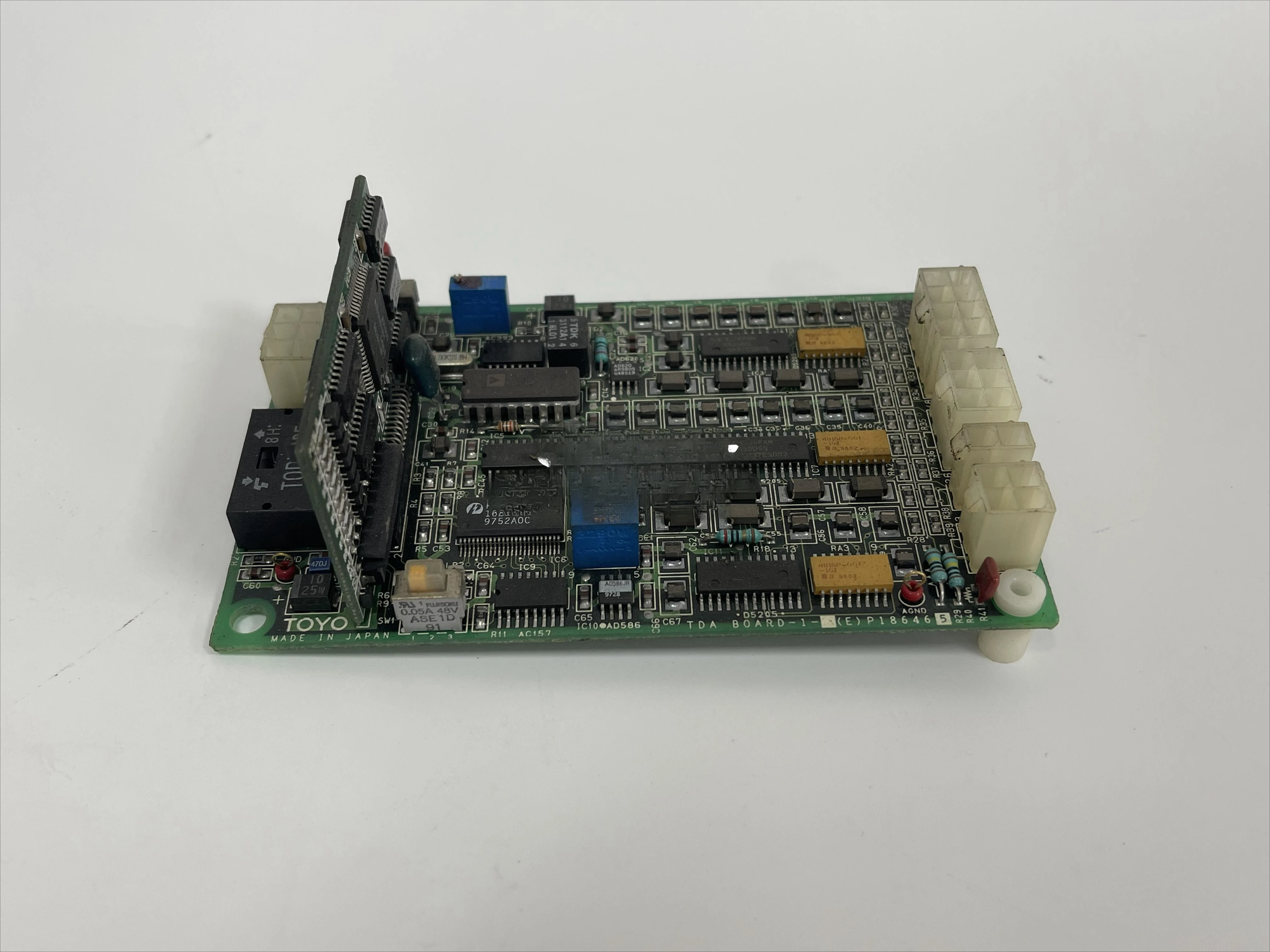 Suitable for toyo1 generation electric injection molding machine communication board TAD BOARD-1- (E) p186465 disassembly
Suitable for toyo1 generation electric injection molding machine communication board TAD BOARD-1- (E) p186465 disassembly