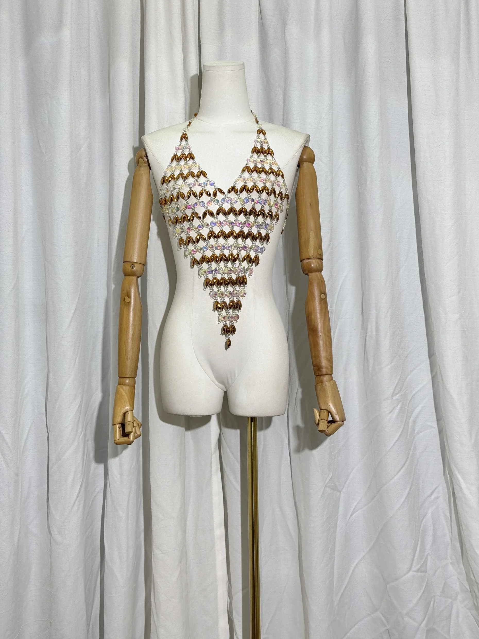 New Europe and America Hot Sexy Ladies'See Through Diamond Camis Halter Top Holiday Body Chain Bling Bellyband Beachwear Lingeie
New Europe and America Hot Sexy Ladies'See Through Diamond Camis Halter Top Holiday Body Chain Bling Bellyband Beachwear Lingeie