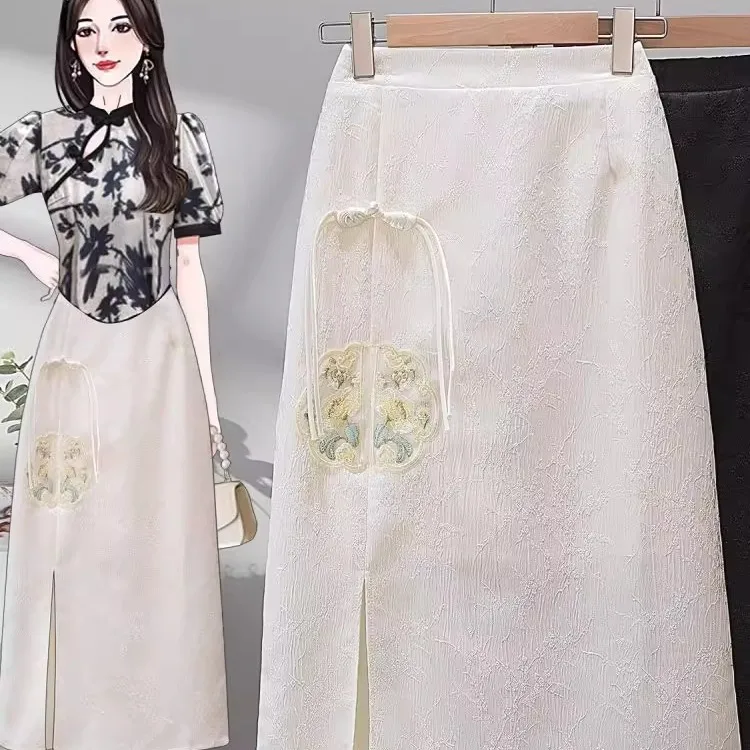 New Chinese Style Embroidered Half Skirt Women Summer 2025 plus Size High Waist A-Line Long Skirt with Slit High Design Sense
New Chinese Style Embroidered Half Skirt Women Summer 2025 plus Size High Waist A-Line Long Skirt with Slit High Design Sense