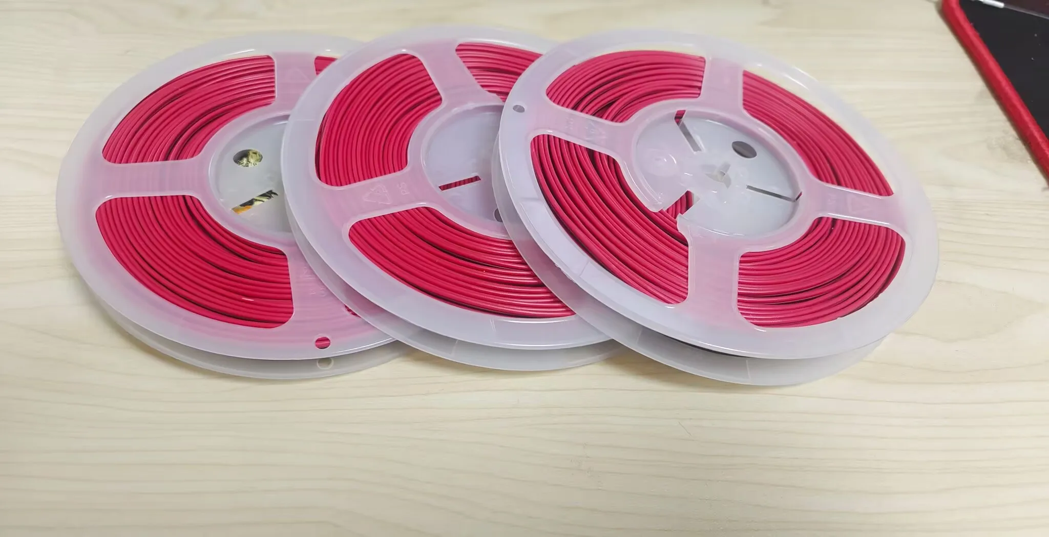 10m 2Pin Electrical Wire Tinned Copper PVC Insulated 22AWG Red Black Cable For 3528 5050 LED Strip Light Extension Wire Bulbs
10m 2Pin Electrical Wire Tinned Copper PVC Insulated 22AWG Red Black Cable For 3528 5050 LED Strip Light Extension Wire Bulbs