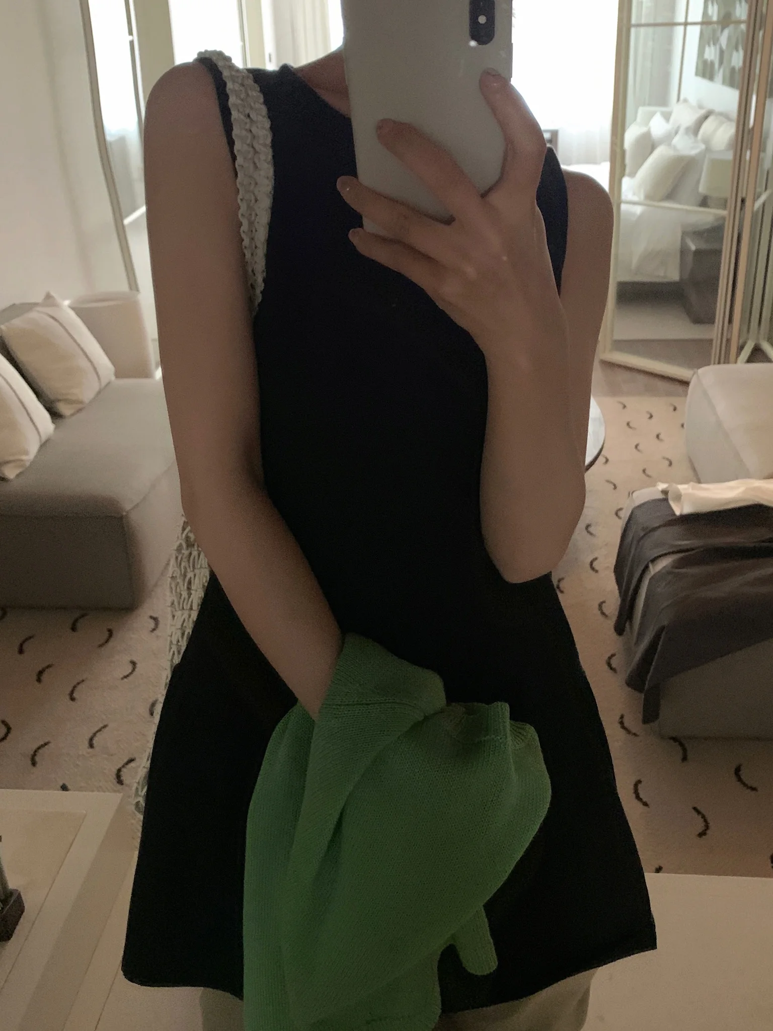 Chic Elegant Little Black Dress Slimming Waist Vest Style A-Line Skirt Backless Korean Fashion Women's Dress Casual Spring Se...
Chic Elegant Little Black Dress Slimming Waist Vest Style A-Line Skirt Backless Korean Fashion Women's Dress Casual Spring Se...