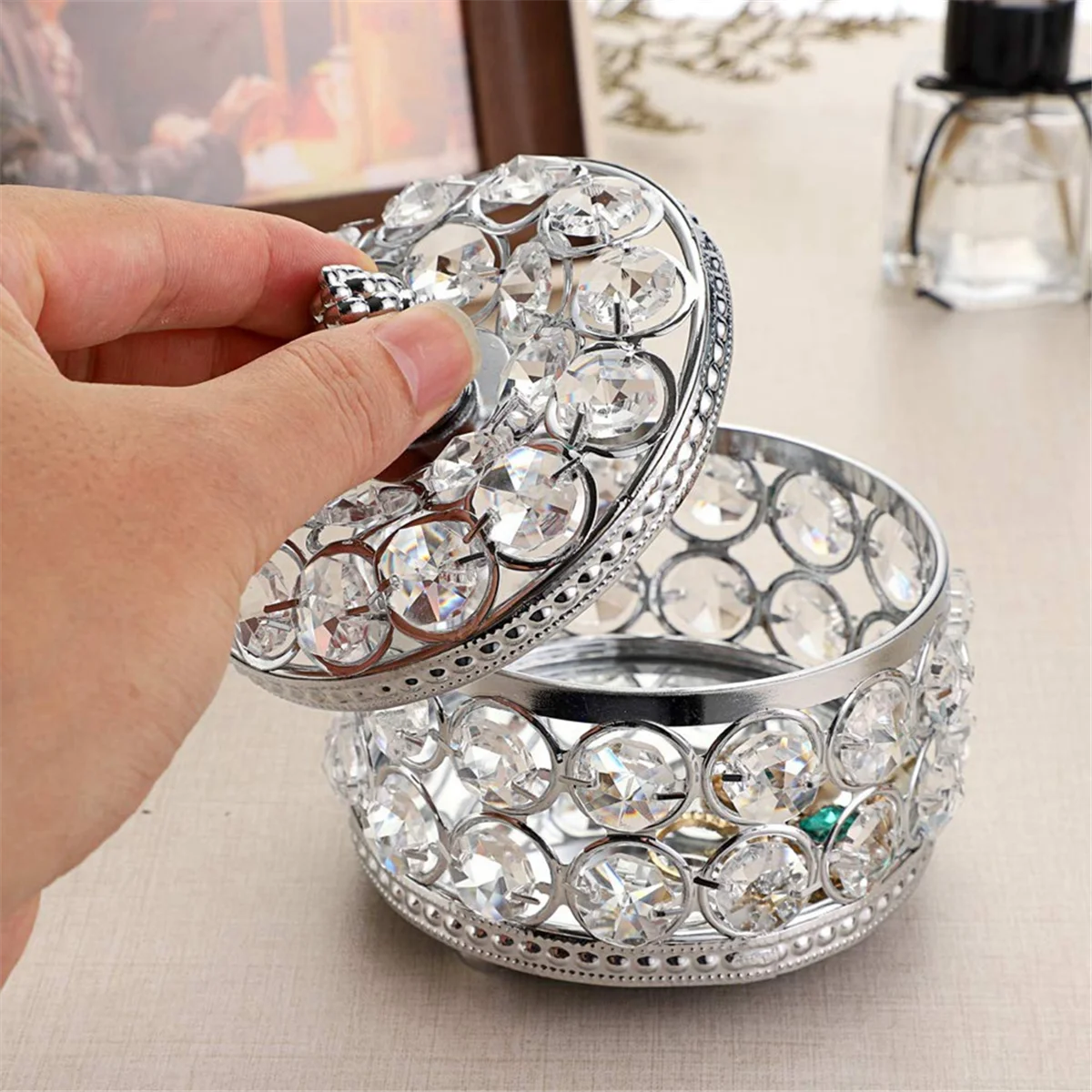 ABIYY-Crystal Mirrored Box Jewelry Trinket Organizer Box Home Decor Ring Earrings Necklace Storage Holder Keepsake Box(Silver)
ABIYY-Crystal Mirrored Box Jewelry Trinket Organizer Box Home Decor Ring Earrings Necklace Storage Holder Keepsake Box(Silver)
