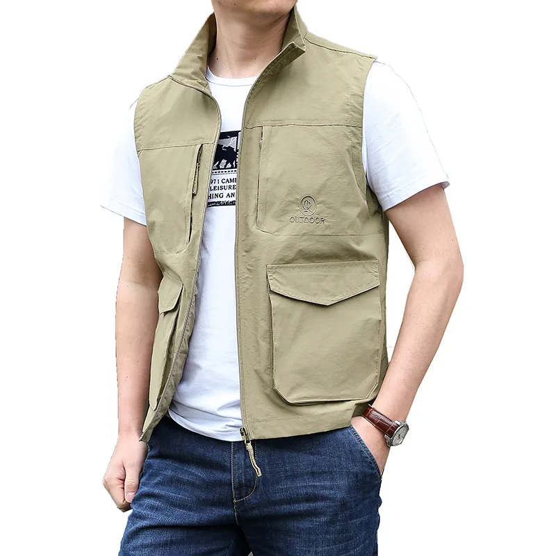 Spring and Autumn New Leisure Vest Men's Outdoor Standing Collar Fishing Photography Advertising Vest
Spring and Autumn New Leisure Vest Men's Outdoor Standing Collar Fishing Photography Advertising Vest