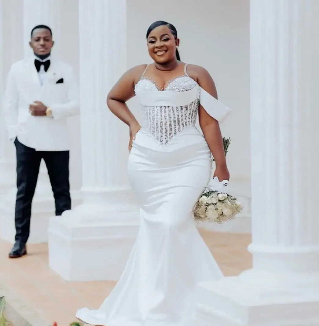 Chic Mermaid Wedding Dress with Sheer Neck Beads Lace Appliques Satin Bridal Bride Gown Robe Mariage Vestidos De Noiva
Chic Mermaid Wedding Dress with Sheer Neck Beads Lace Appliques Satin Bridal Bride Gown Robe Mariage Vestidos De Noiva