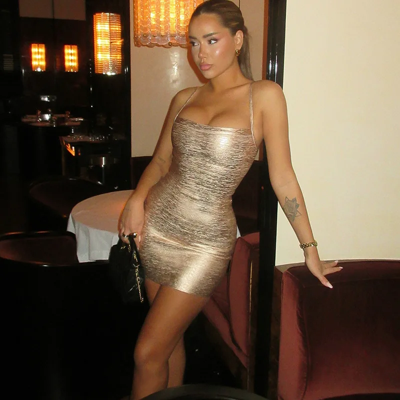 SKMY 2026 Spring New Women's Fashion Sexy Shiny Bodycon Mini Dress Party Clubwear Spaghetti Strap Sleeveless Short Dresses
SKMY 2026 Spring New Women's Fashion Sexy Shiny Bodycon Mini Dress Party Clubwear Spaghetti Strap Sleeveless Short Dresses