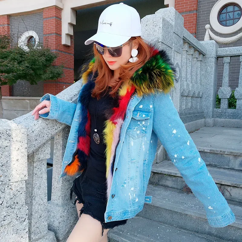 New Style Fashion Brand Women Denim Coat Big Raccoon Fur Collar with Fox Fur Liner Thick Warm Loose Detachable Winter Jacket
New Style Fashion Brand Women Denim Coat Big Raccoon Fur Collar with Fox Fur Liner Thick Warm Loose Detachable Winter Jacket