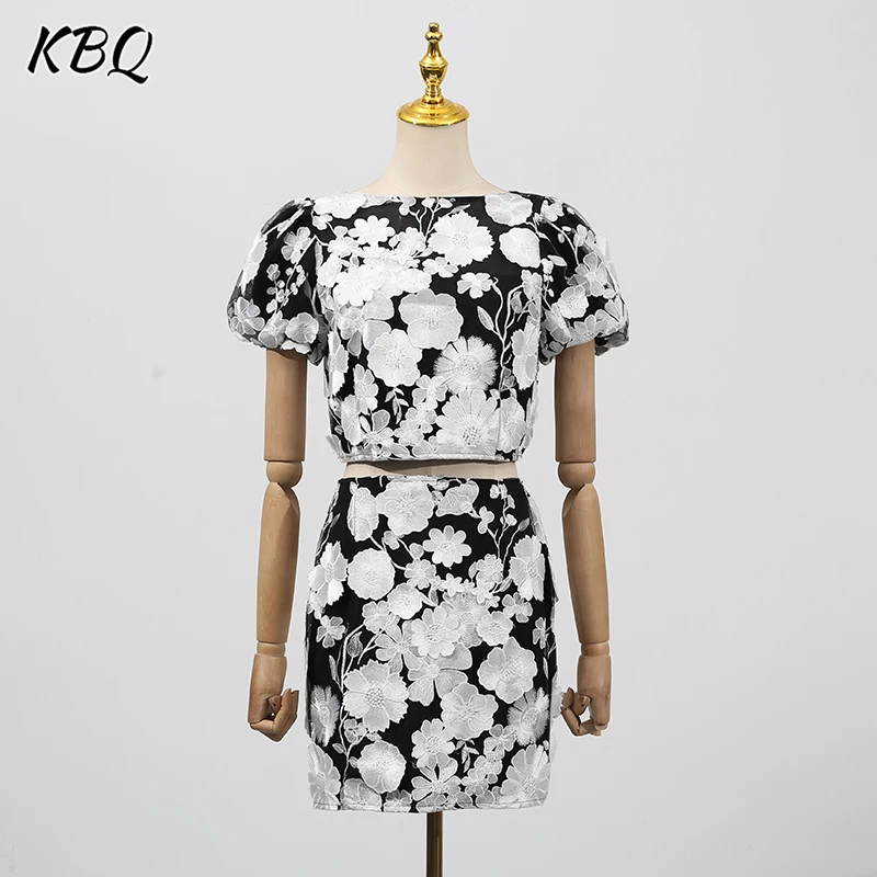 KBQ Elegant Spliced Appliques Two Piece Sets for Women Round Neck Short Sleeves Top High Waist Skirts Temperament Set Female New
KBQ Elegant Spliced Appliques Two Piece Sets for Women Round Neck Short Sleeves Top High Waist Skirts Temperament Set Female New