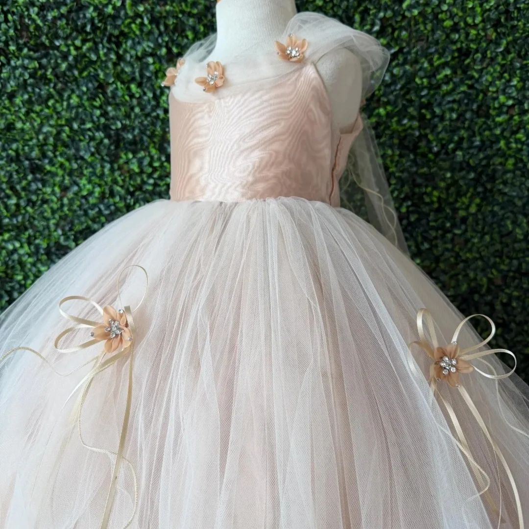 Custom-Made Girls' Tulle Gown Princess-Style Flower Girl Dress Formal Dress Women's Wedding Party Attire Dress свадебное платье
Custom-Made Girls' Tulle Gown Princess-Style Flower Girl Dress Formal Dress Women's Wedding Party Attire Dress свадебное платье