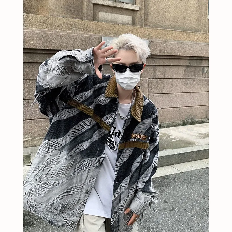 Мужская джинсовая куртка свободного кроя с эффектом окрашивания, весна-осень, в американском стиле High Street, с двойным воротником и цветными вставками
Мужская джинсовая куртка свободного кроя с эффектом окрашивания, весна-осень, в американском стиле High Street, с двойным воротником и цветными вставками